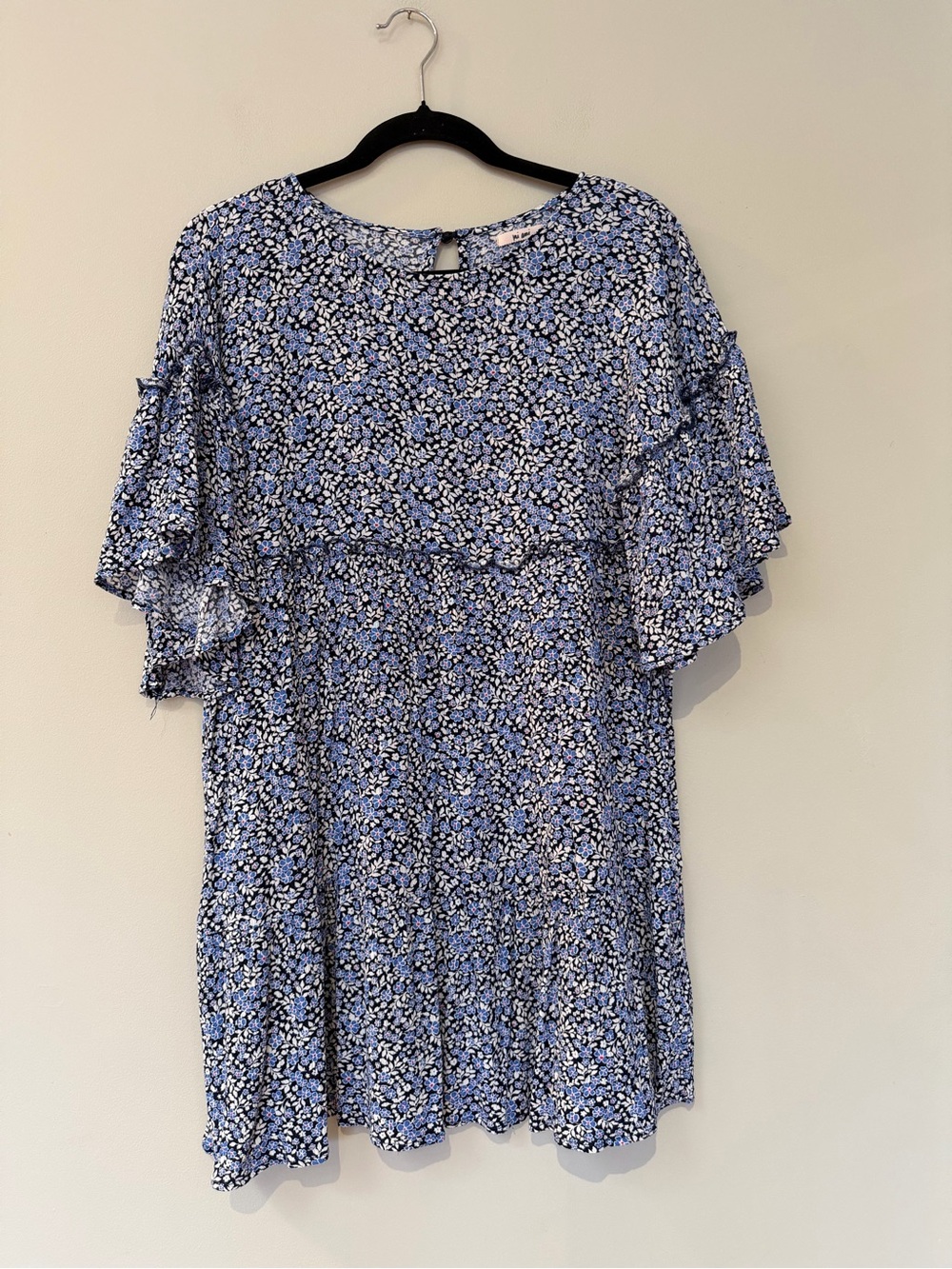 Miami by Francesca’s Blue Floral Flowy Mini Dress